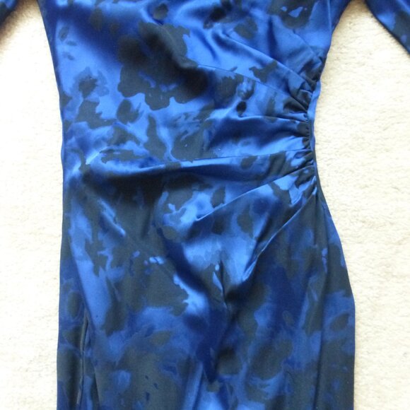 NWT LE CHATEAU cobalt blue and black abstract print off shoulder midi dr… - Picture 5 of 9